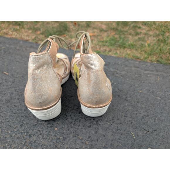 Fly London Women's Metallic Gladiator Heeled Sandals Sz 39 US 8-8.5 Pearl Luna - Picture 4 of 8